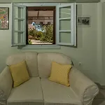 Villa Sarakino House Of Literature