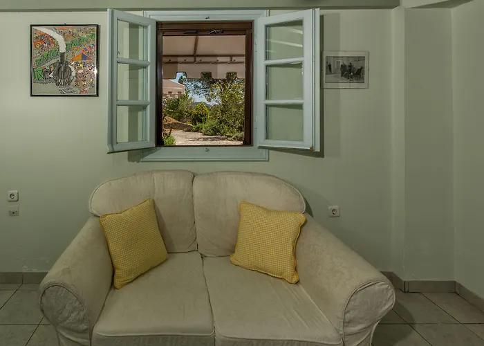 Villa Sarakino House Of Literature