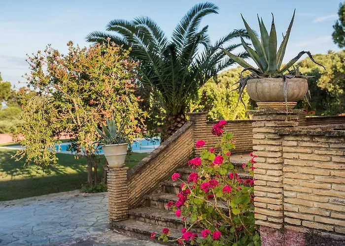 Sarakino House Of Literature Villa *